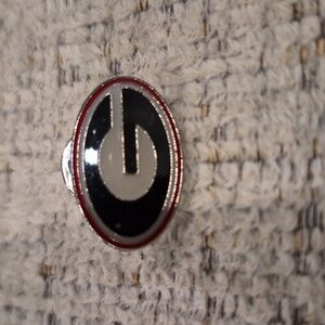 Georgia Bulldogs Enamal Pin (UGA) NEW
